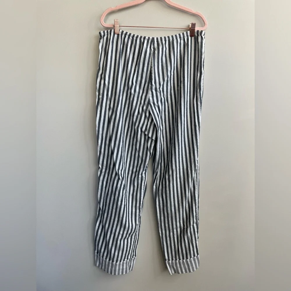 Victoria's Secret Gray White Silver Metallic Striped Pajama Set - Picture 9 of 16